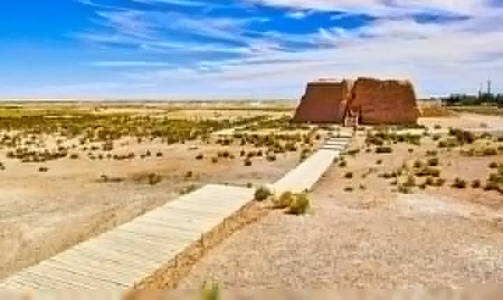 Private Dunhuang Day Tour to Yardan Park, Yumenguan & Yangguan Pass