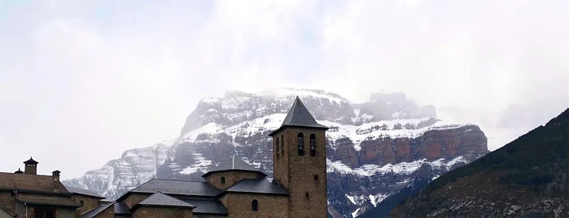 Day trip to three towns in Ordesa National Park from Zaragoza