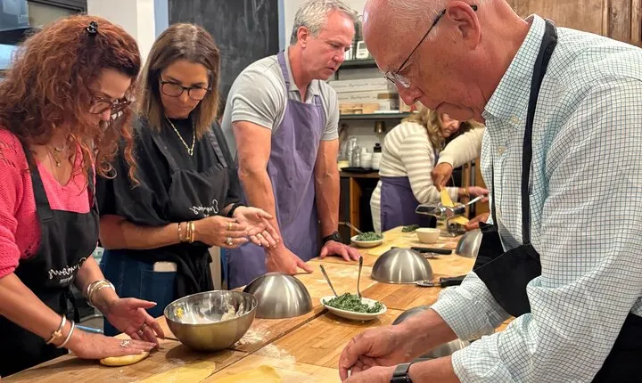 3 Hour Florence Pasta Making & Unlimited wine