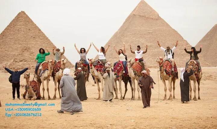 Giza Pyramids, the Sphinx, Islamic & Coptic Cairo Tour