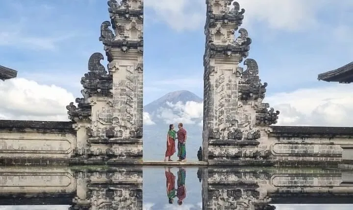 Full-Day Private Tour in Gate of Heaven and East Bali