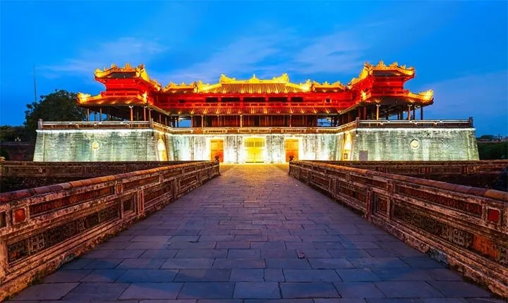 Hue Imperial City Hai Van Pass Full Day Tour