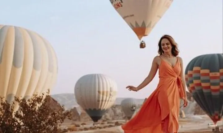 Sunrise Hot Air Balloon Ride Experience in Luxor