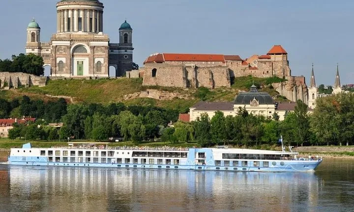 Danube Bend Private All Day Tour with Lunch, with entrance fees and cruise