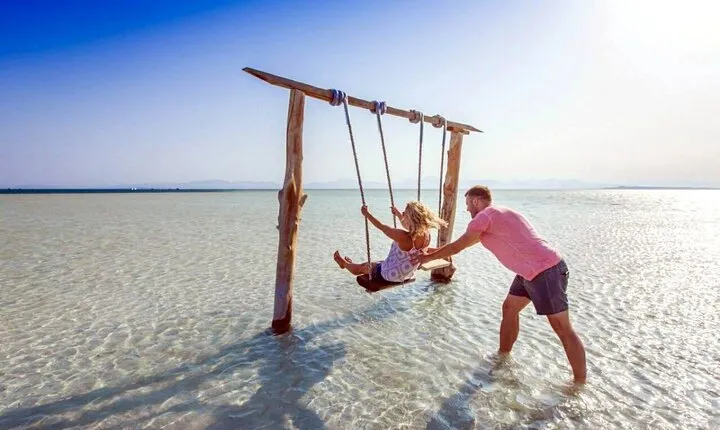 Orange Bay Island Boat Trip and Parasailing with Lunch - Hurghada