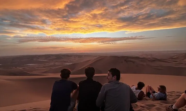 From Ica to Huacachina: Buggy and Sandboarding Tour with Sunset
