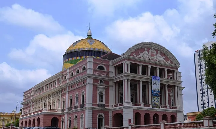 City Tour in Manaus at Teatro Amazonas and Praça da Matriz
