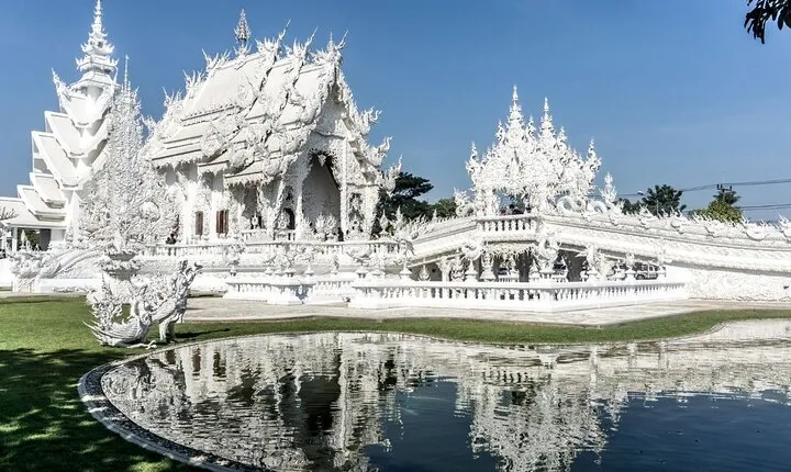 Chiang Rai Tour White Temple Blue Temple and Hill Tribe Village