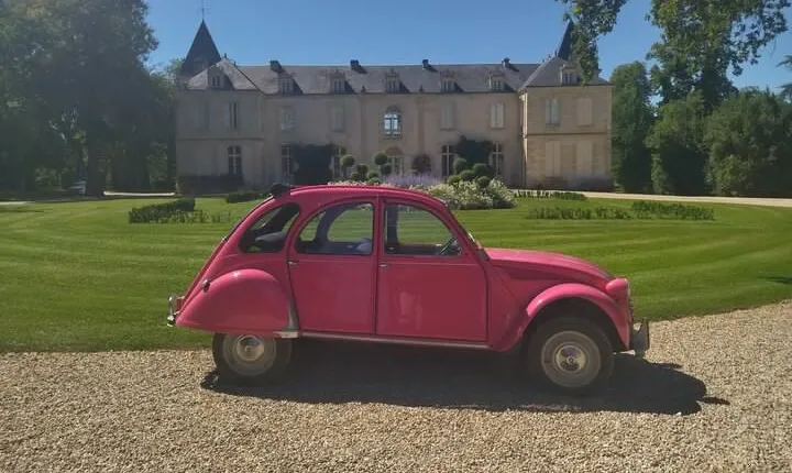 Saint-Emilion 7.5 hours Wine Tour+lunch in a Citroën 2CV from Bordeaux