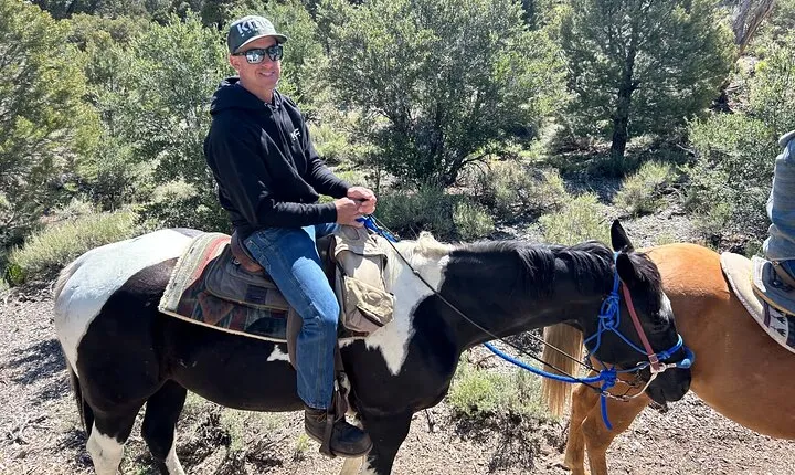 Sunset Horseback Ride With BBQ Dinner in Cool Mountain Las Vegas