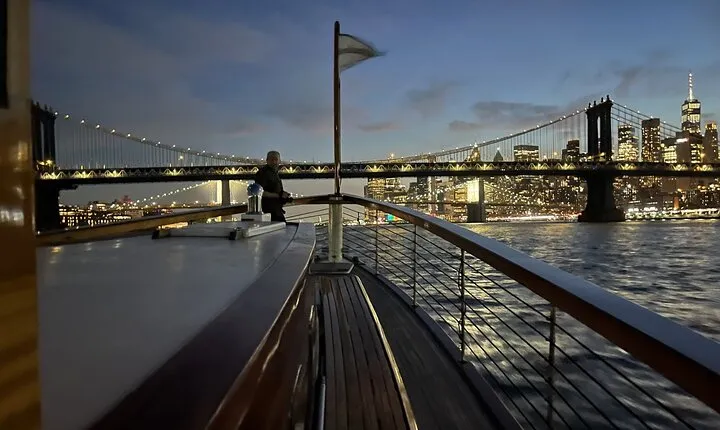 New York City Bright Lights Skyline Cruise on Yacht