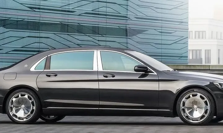 Private Transfer from Paris to Antibes