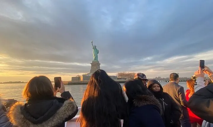 NYC Combo: Statue of Liberty Cruise, St Patrick's Cathedral & Moma entrance