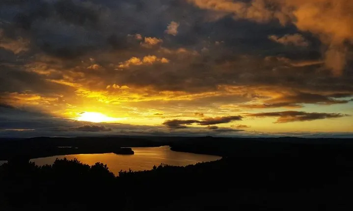 Yaxha VIP Exclusive Sunset Tour from Flores Guatemala