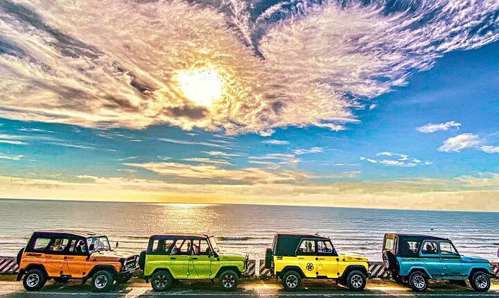 5-Hour Sunrise or Sunset Jeep Tour from Mui Ne Beach Town