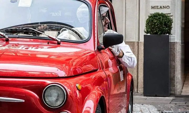 30 Minutes Vintage Fiat 500 Fast Tour in Milan