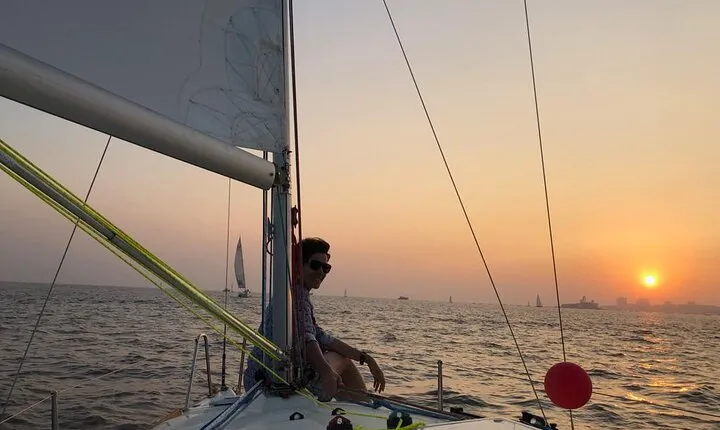 Private Sea Sailing at Gateway of India