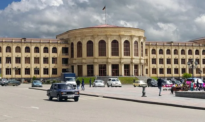 Gyumri-Zvartnots airport transfer