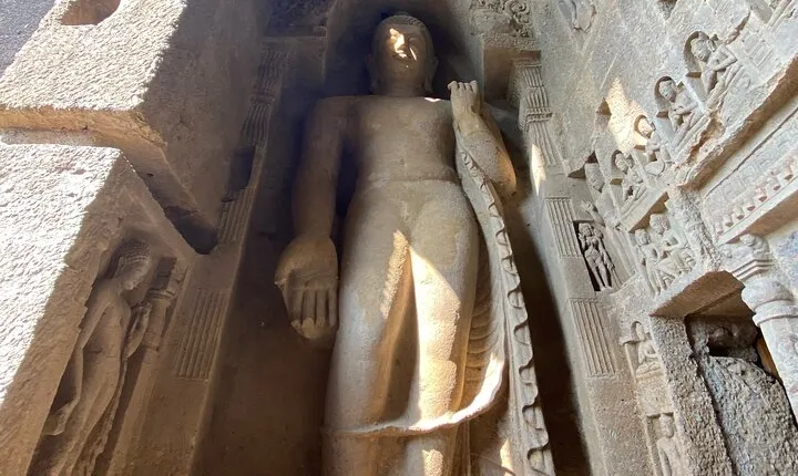 Private Guided Tour in Kanheri Cave with Transfers