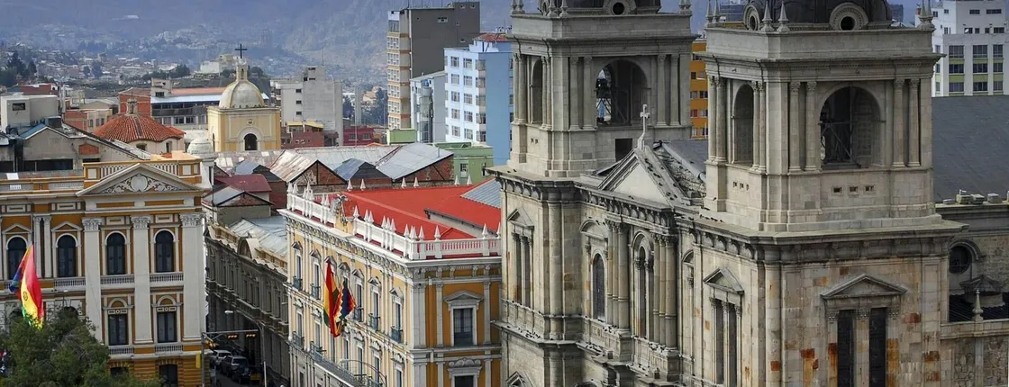 La Paz city tour with Moon Valley cable car experience