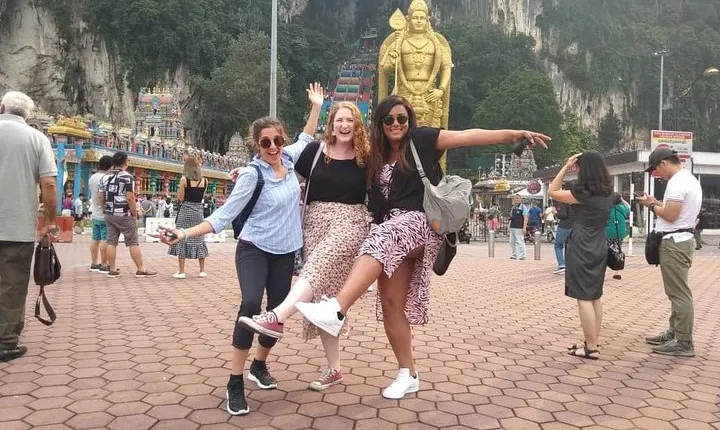 First Day : Arrival Transfer with Malaysia Countryside and Batu Caves Tour