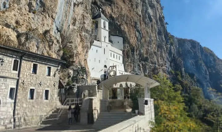 Montenegro Monastery Tour: Ostrog - Zdrebaonik - Dajbabe