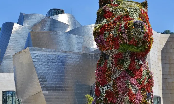 Private Tour: Exploring Bilbao, Guggenheim Museum, and Getaria