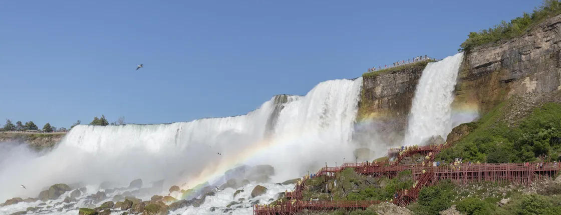 3-day Niagara Falls, Toronto and Thousand Islands tour from NYC