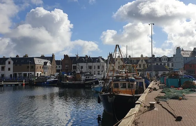 Day Tours of Lewis