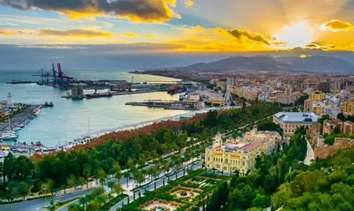 Malaga Highlights, Old Town & Viewpoints Walking Tour