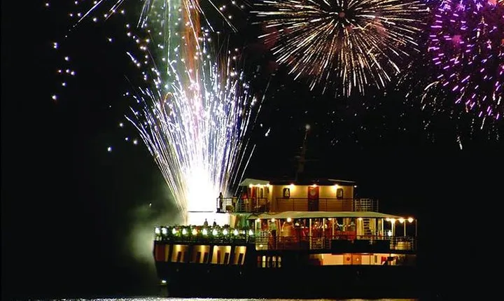 Wave Dancer Fireworks Night Cruise