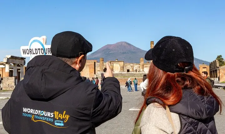2 hours Pompeii Tour with Local Historian - Ticket Included