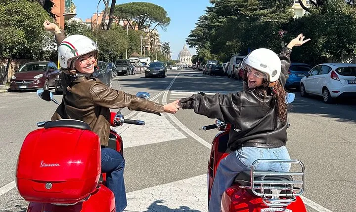 Explore Rome By Vespa