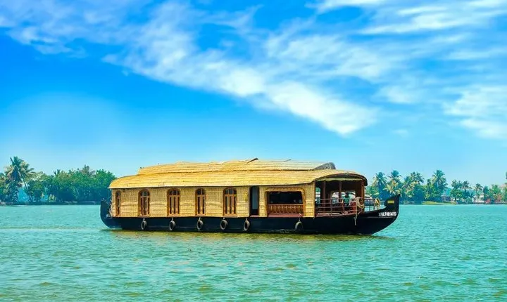 Overnight Houseboat Cruise