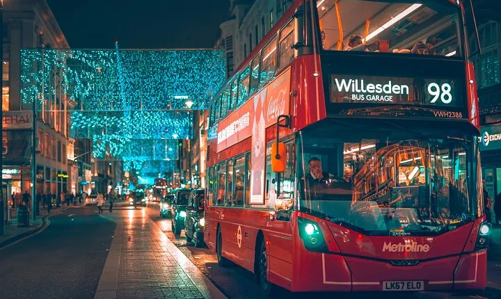 London Christmas Lights and Markets Walking Tour