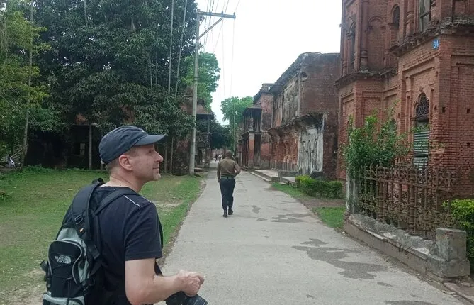 Discovering the Gems of Sonargaon