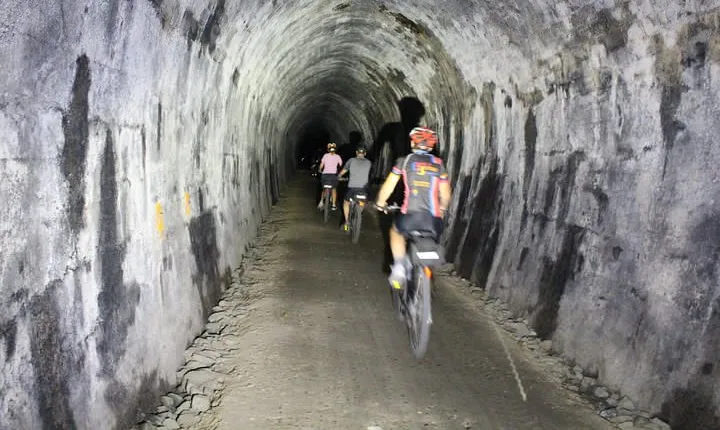 Tunnel to Town - Via Mapua