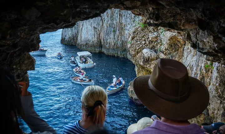 All-Inclusive Capri and Anacapri with Blue Grotto Visit