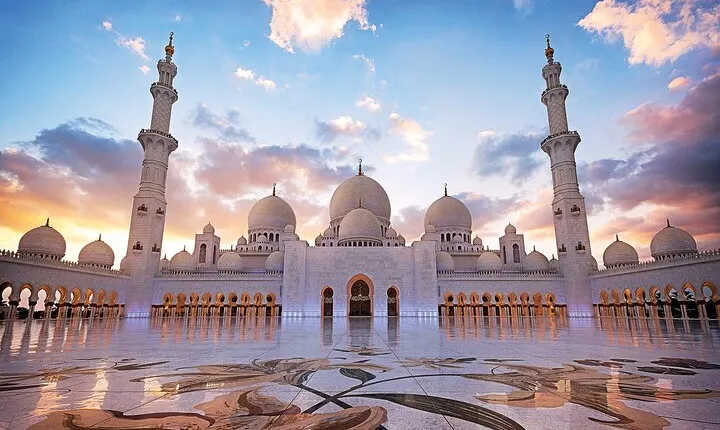 Full Day Private Abu Dhabi City Tour in 4x4 Car
