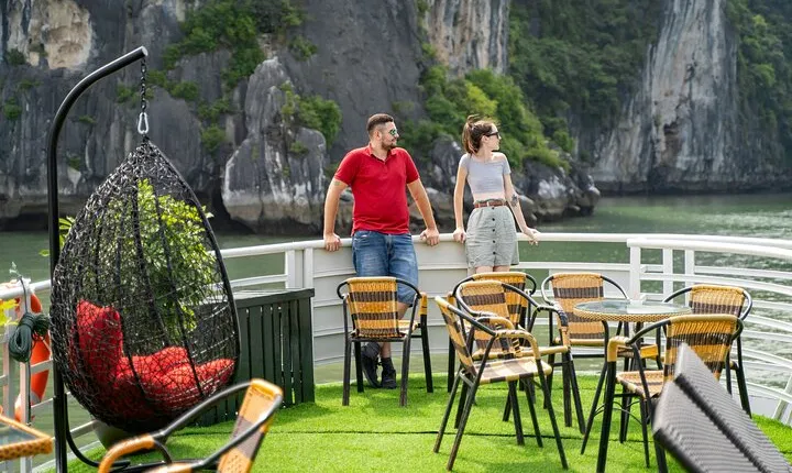 Full Day Halong Bay Shared Cruise with Lunch and Transport