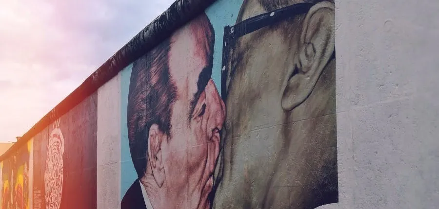 East Berlin's street art private walking tour