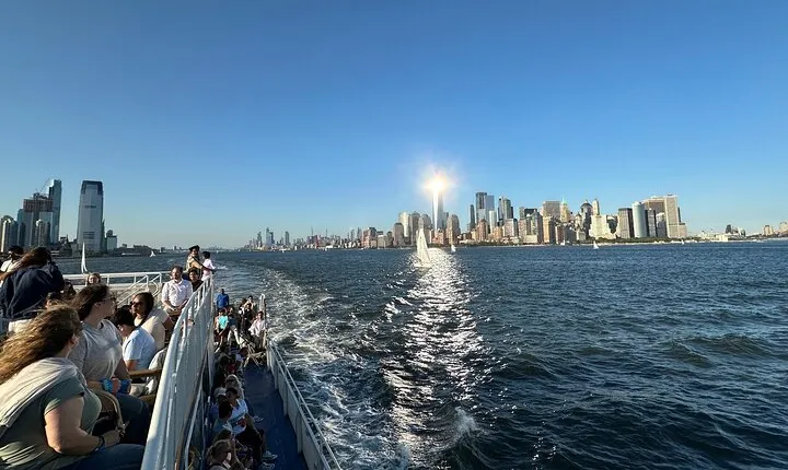 New York City 60 Minute Cruise, Liberty, Skyscrapers and Bridges