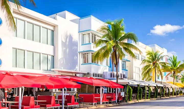 Art Deco Tour: Step Back in Time to the Roaring Twenties