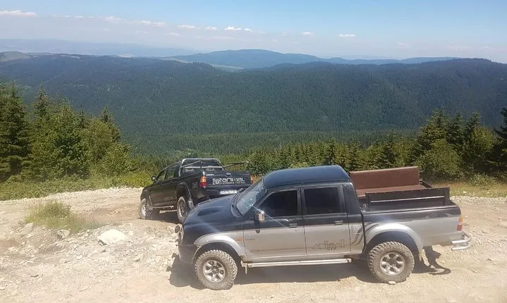 Private & Tremendous Jeep Safari in the 7 Rila Lakes area