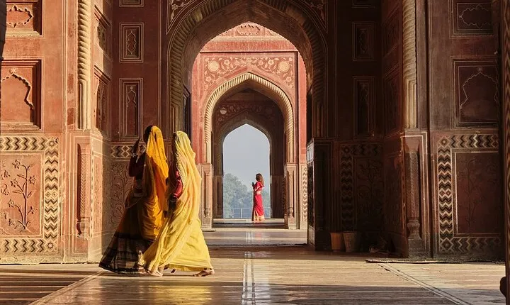 Full-Day Agra City Tour visit The Taj Mahal at Sunrise and Agra Fort