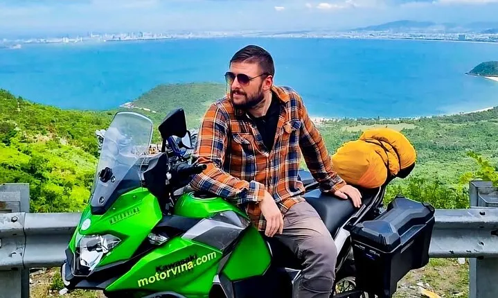 Full-Day Private Motorbike Tour in Hai Van Pass with Lunch