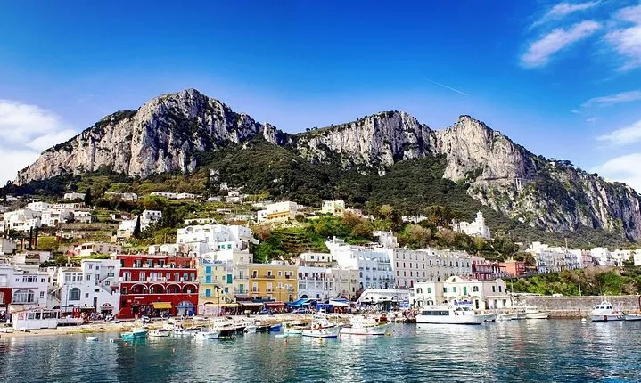 Small Group Stress Free Tour : Capri Island and Blue Grotto from Naples