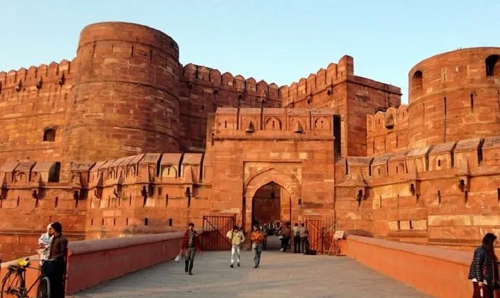 From Agra: Taj Mahal Sunrise, Baby Taj and Agra Fort Day Tour