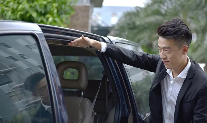 Private Arrival Transfer: Beijing Train Stations to Hotel