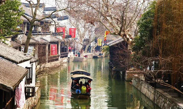Private Shanghai Layover Tour to Zhujiajiao Water Village